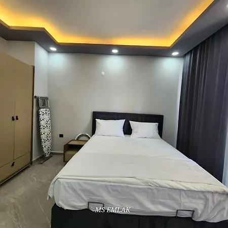 Bluhaus B7 Apartman Side